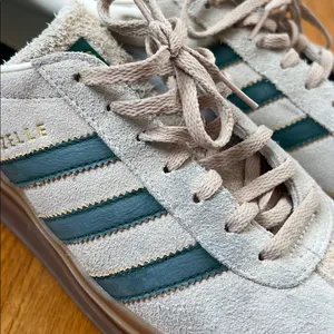 Adidas Gazelle Bold platform sneakers thumbnail 4