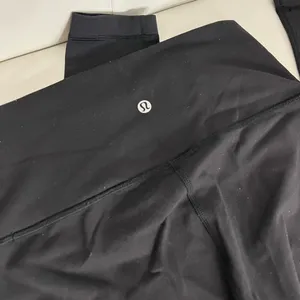 Lululemon Wunder Under Leggings thumbnail 2