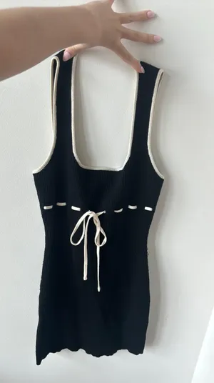 Vestique Black And White Dress thumbnail 1