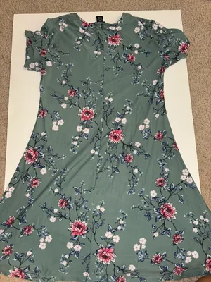 Dress thumbnail 2