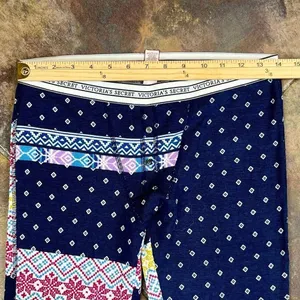 Victoria's Secret Geometric Snowflake Pattern Pajama Leggings Small thumbnail 4