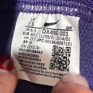 Nike New  Blazer Mid ‘77 Doernbecher 2022 thumbnail 10