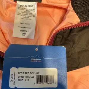 NWT Patagonia W's Free Box Jacket 20360 Multi-Color Women’s XSmall thumbnail 4