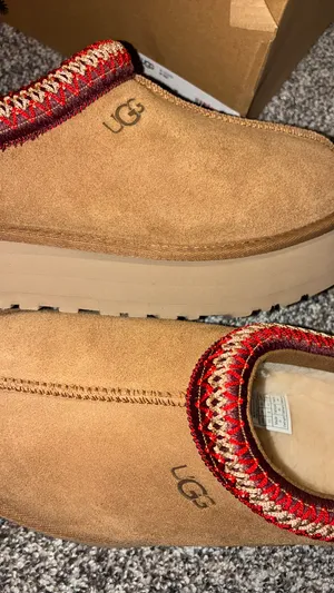 UGG Slippers Platform thumbnail 8