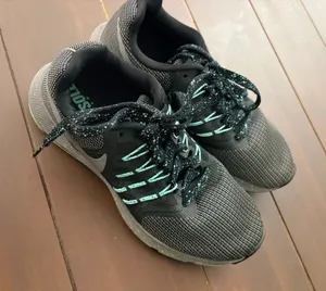 Nike Run Swift SE Women's Athletic Running Shoes thumbnail 1
