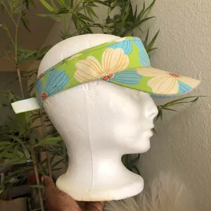 Vintage 90s L.E.I Green blue floral visor hat cap with adjustable velcro strap thumbnail 3
