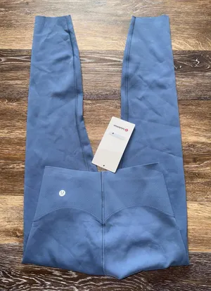 Lululemon Glow Up Tight High Rise 25” Washed Denim Size 6 NWT thumbnail 1