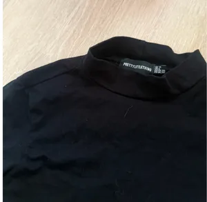 Pretty Little Thing Black Mock Neck Long Sleeve Crop Top — US 6 thumbnail 2
