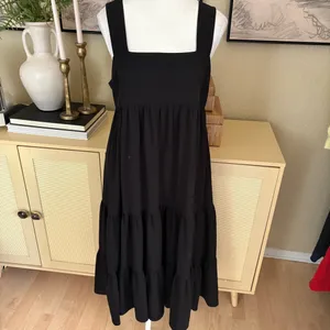 AMANDA UPRICHARD‎ Mitzi Tiered Midi LBD Dress Size Medium thumbnail 3