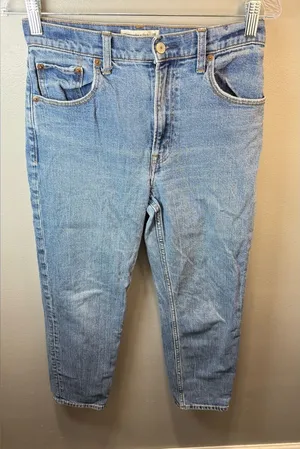 Abercrombie & Fitch‎ Women's The Mom High Rise Med Wash Denim Jeans Size 2 Short thumbnail 1