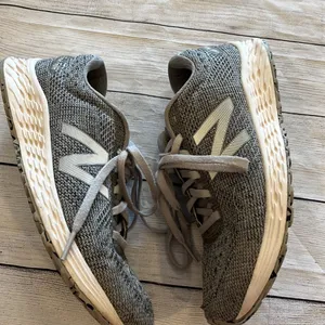 New Balance thumbnail 1