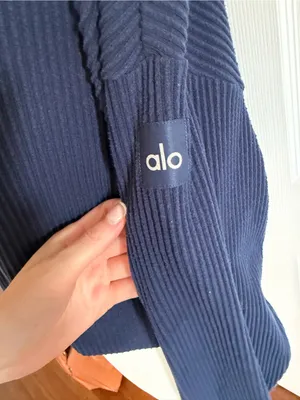 Alo Yoga Muse Hoodie Cropped Ribbed Size Small thumbnail 4