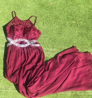 Windsor Burgundy Prom / Formal Dress thumbnail 1