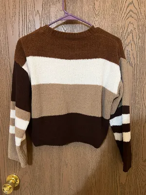 Boutique Cropped Sweater thumbnail 3
