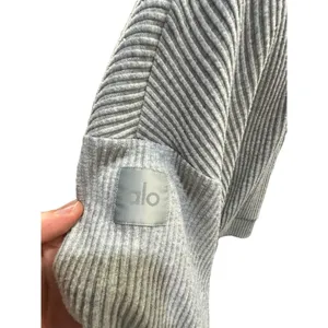 Alo Muse Ribbed Hoodie Sweatshirt thumbnail 8
