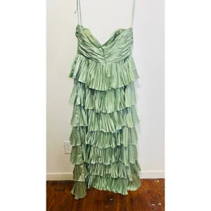IEENA for MAC DUGGAL Green Pleated Tiered Ruffle Sweetheart Gown Dress size 10 thumbnail 3