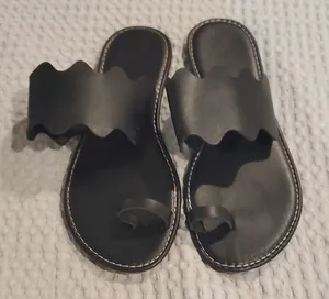 Cute Flat Black Sandals Size 39 (8) (#20) thumbnail 1