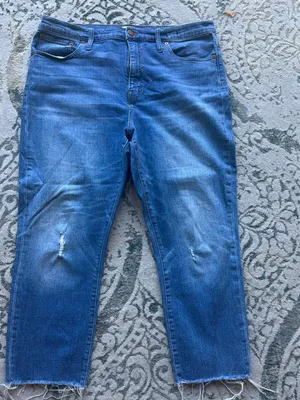 Madewell Medium Blue Straight-Leg Jeans with Raw Hem thumbnail 1