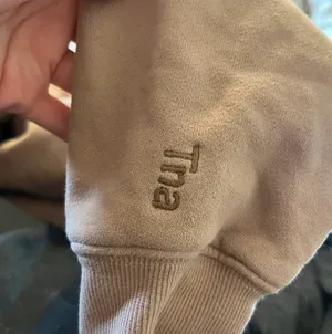 Aritzia TNA Perfect Hoodie thumbnail 4