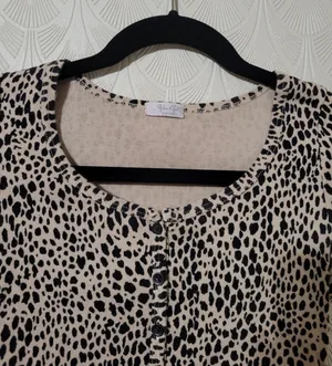 Brandy Melville Top Crop thumbnail 2