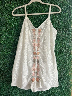 pol lace romper thumbnail 1