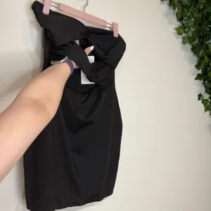 Sleeveless Black Cut-Out Bodycon Mini Dress thumbnail 3
