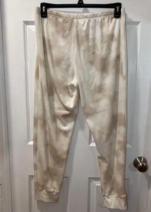 Nicole Miller Cozy Tie-Dye Loungewear Set Beige Cream Sweatshirt & Joggers Two-L thumbnail 4
