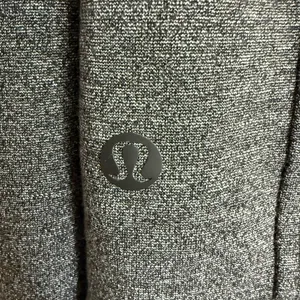 Gray Long Sleeve Top-lulu lemon thumbnail 2