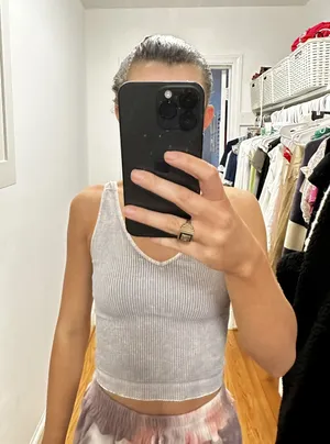 Cropped Seamless Top thumbnail 1