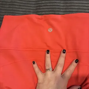 Lululemon Wunder Under Pant in Full-On Luon fabric Coral Size 8 EUC thumbnail 11