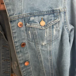 NWOT! Trendy Blue Distressed Denim Jacket thumbnail 5