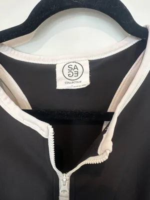 Sage Collective Black and White Zip-Front Active Dress with Built-in Shorts thumbnail 3