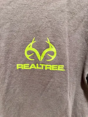 REALTREE - Grey and Green Logo Tee - Brand new, never worn! thumbnail 3