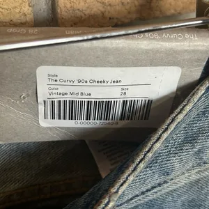 NWT Everlane The ’90s Cheeky Jean in Vintage Mid Blue Size 28 Button Fly Closure thumbnail 5