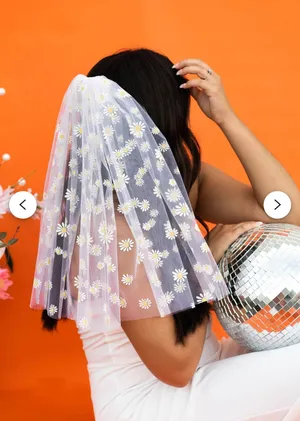 Short flower veil White Size undefined thumbnail 1