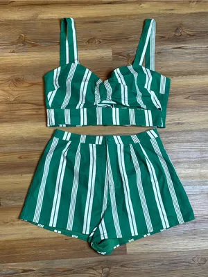 Lovers + Friends Kelly Green Stripe Linen Blend Crop Top & Shorts Set Resort M thumbnail 2