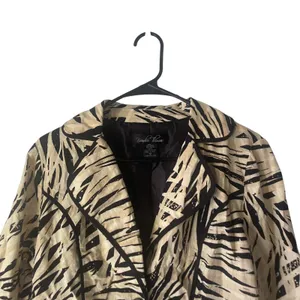 Brandon Thomas Y2k Women's Size Medium Linen Blend‎ Animal Print Retro Blazer thumbnail 2