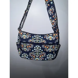 Vera Bradley Purse Chandelier Floral Shoulder Bag Pockets Zip Close Small Tote F thumbnail 2