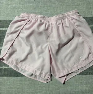 Nike Girls Youth XL Pink Dry-FIT Running Athletic Shorts Sporty Casual thumbnail 1
