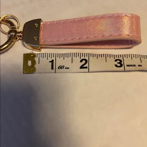 Source Unknown Pink Glittery Key Chain with Gold Buckle thumbnail 5