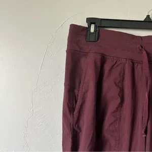 Lululemon Dance Studio Joggers in Cassis Burgundy Size 8 thumbnail 8