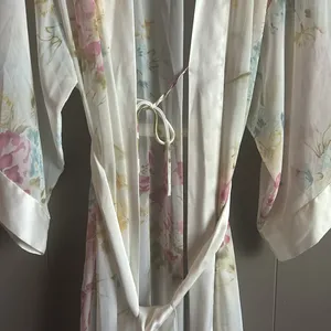 Victoria's Secret Collection Kimono Robe Women's Size L Floral Vintage 90s Robe thumbnail 11