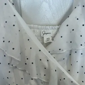 White polka dot romper Size XS thumbnail 3