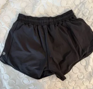 Black Lululemon Shorts 4" Hotty Hot thumbnail 2