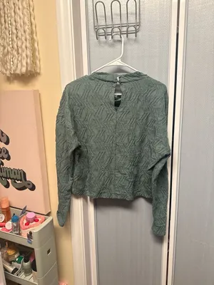 Anthropologie Zigzag Textured Mock Neck Keyhole Back Top Sage Green Size S thumbnail 3