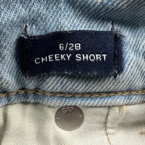 GAP Light Blue Distressed Frayed Hem Cutoff Denim Jean Shorts Womens Size Casual thumbnail 7