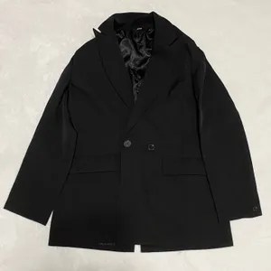Amazon Black Oversized Blazer thumbnail 2
