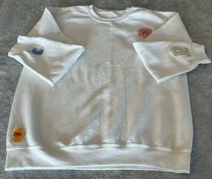 Women’s White Sweatshirt Patch Details of Winnie the Pooh Characters Size XL thumbnail 1