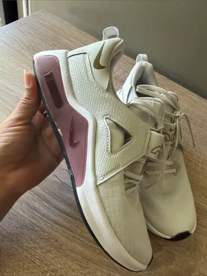 Nike Women’s Airmax Slip-On Sneakers in Ivory with Rose Accents 7.5 Preowned thumbnail 3