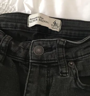 Jeans thumbnail 8